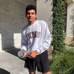 Meet your Posher, Adrian